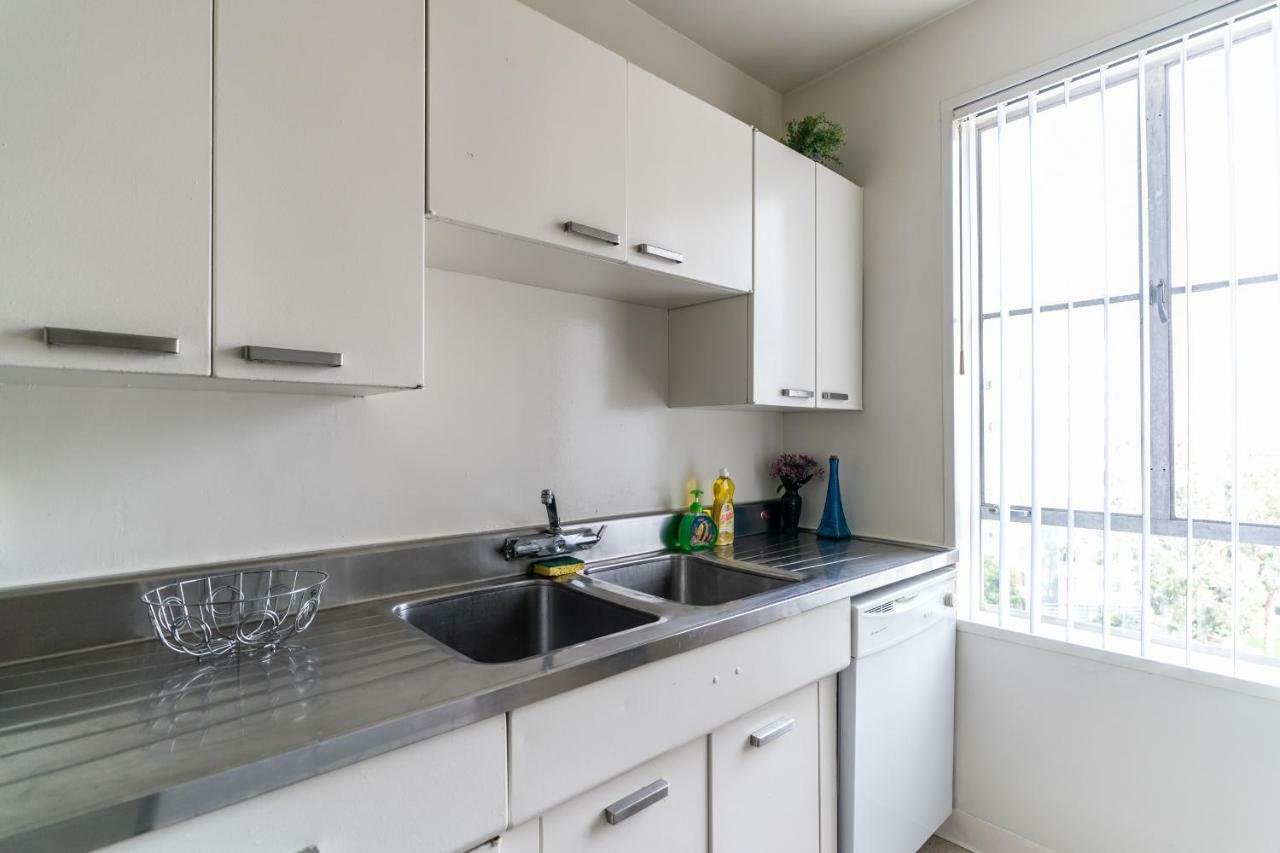 2 Bedroom Condo With A View Near The Grove ลอสแอนเจลิส ภายนอก รูปภาพ